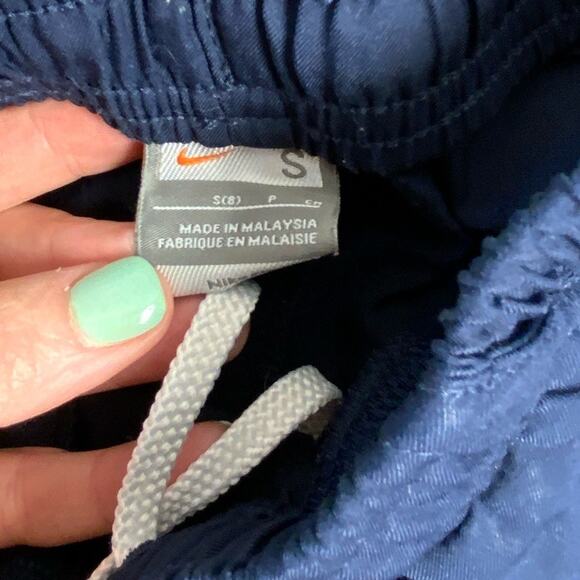 Nike‎ Boys Navy Shorts - Picture 2 of 3